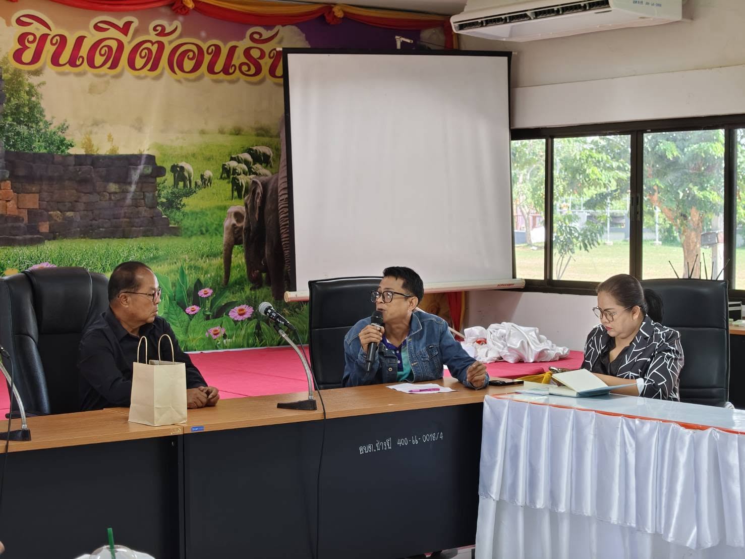 กิจกรรมที่ 1 กิจกรรมอำนวยการส่งเสริมภูมิปัญญาทางวัฒนธรรมเชิงผสมผสานและวิถีชีวิตท้องถิ่นเพื่อการสร้างคุณค่าทางวัฒนธรรม ตำบลช่างปี่ อำเภอศีขรภูมิ จังหวัดสุรินทร์